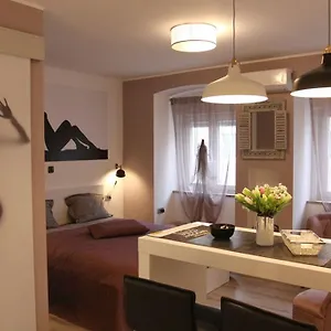 Mala Tajna Apartamento