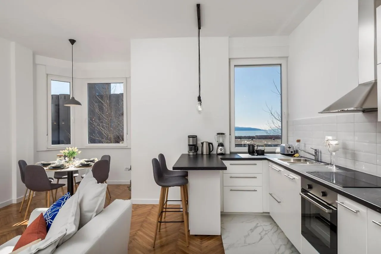 Apartment Bella 36 Rijeka 0*,  Croácia